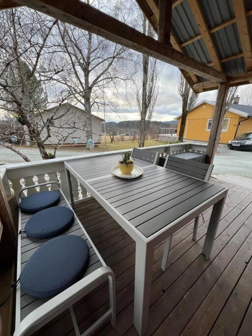 Idyllisk Minihus I Landlige Omgivelser - Med 5 Sengeplasser Og Parkering Asen Luaran gambar